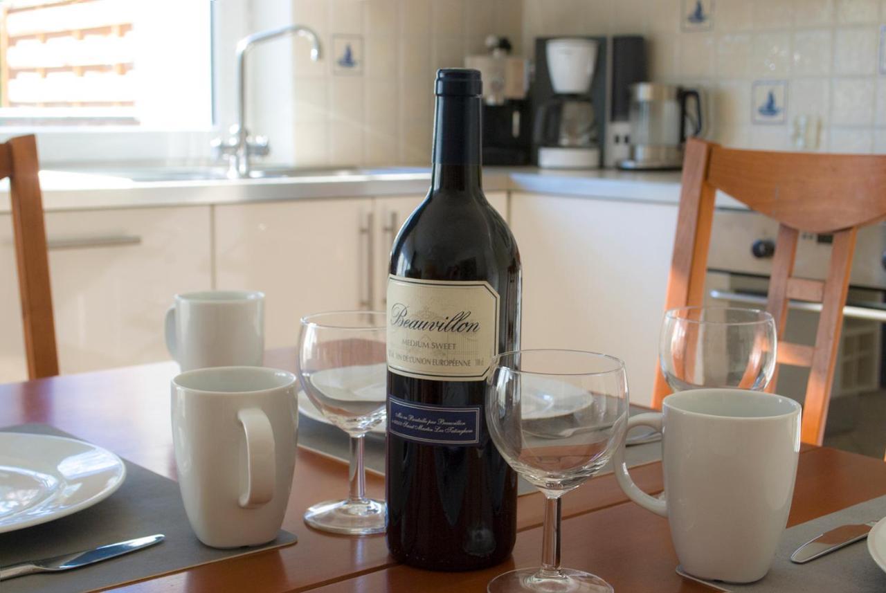 Classy - - Piastowska By The Sea Apartment